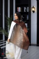 شال طرح دار منگوله دار کد217