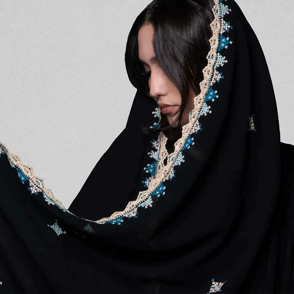 روسری بلوچ‌دوزی؛ زیبایی بی‌تکرار هنر دست زنان بلوچ