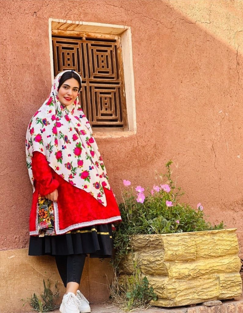 روسری سنتی ابیانه